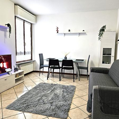 Appartamento Moderno Gallarate Bagian luar foto