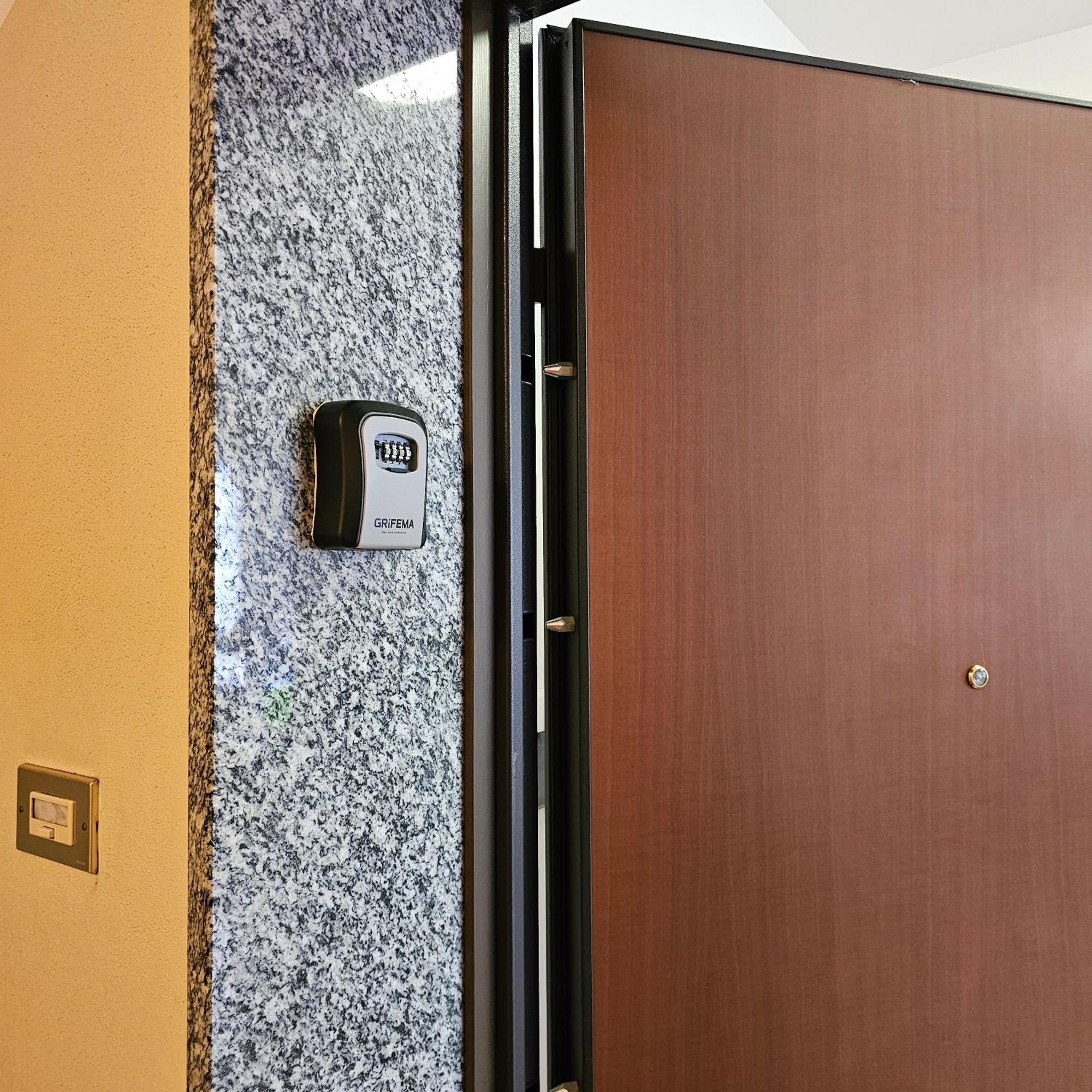 Appartamento Moderno Gallarate Bagian luar foto