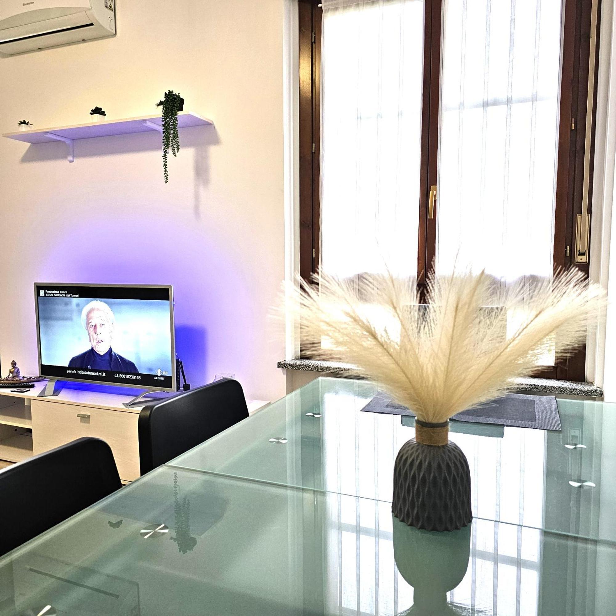 Appartamento Moderno Gallarate Bagian luar foto