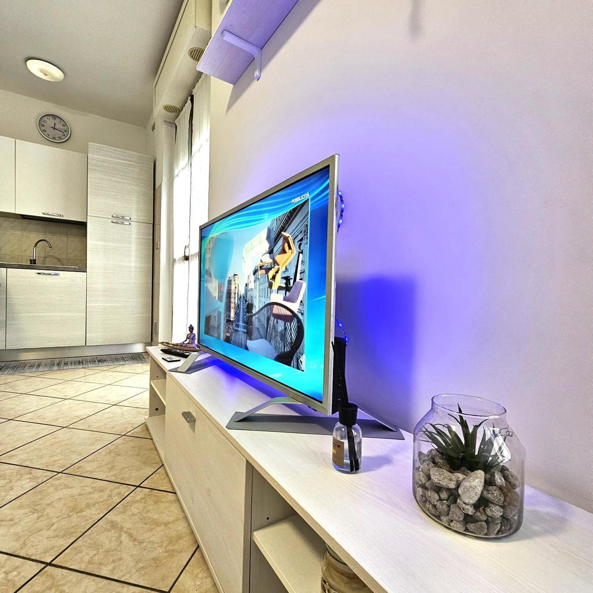 Appartamento Moderno Gallarate Bagian luar foto