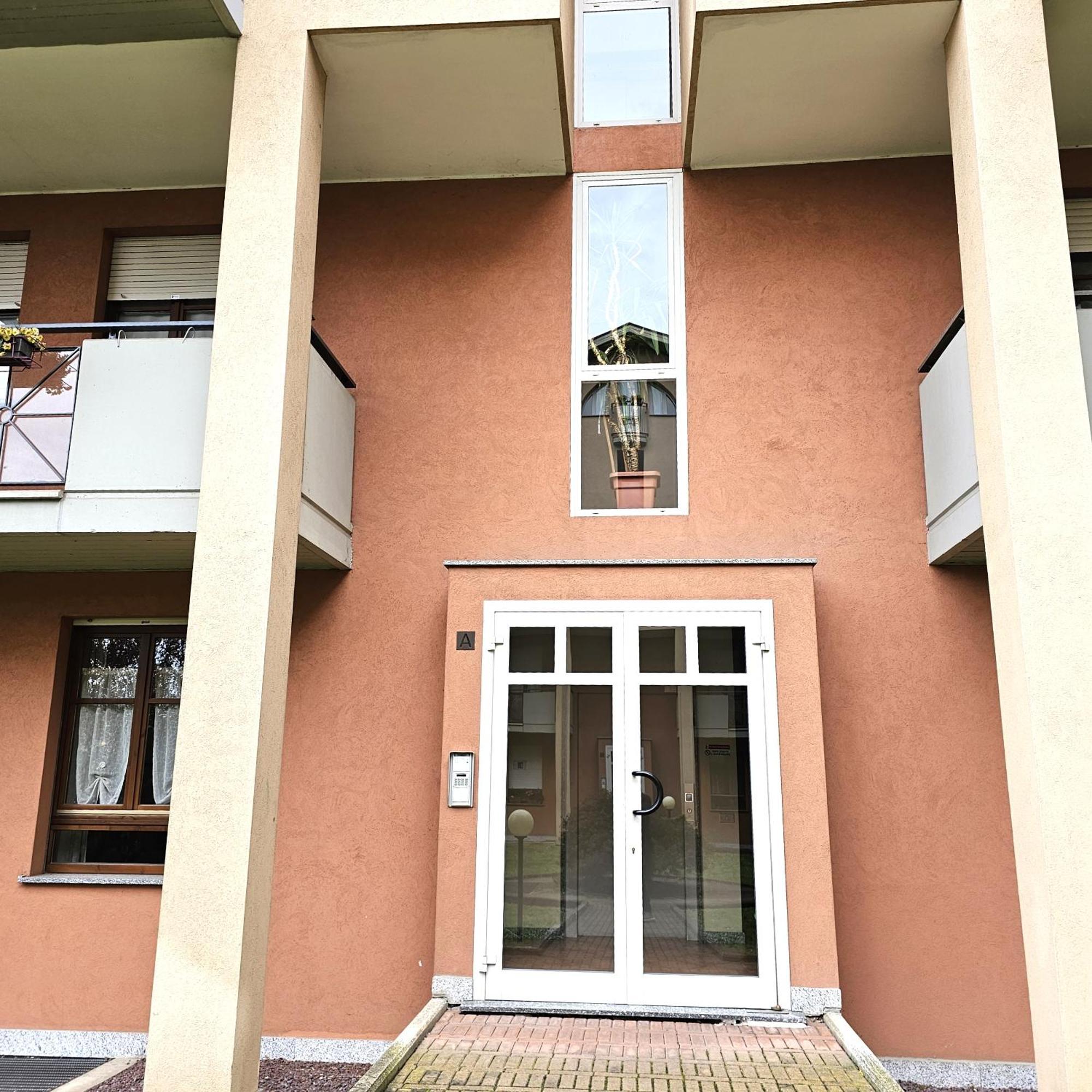 Appartamento Moderno Gallarate Bagian luar foto